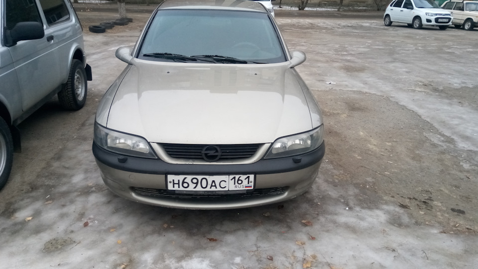 Замена фар на рестайлинг — Opel Vectra B, 1,8 л, 1997 года | своими ...