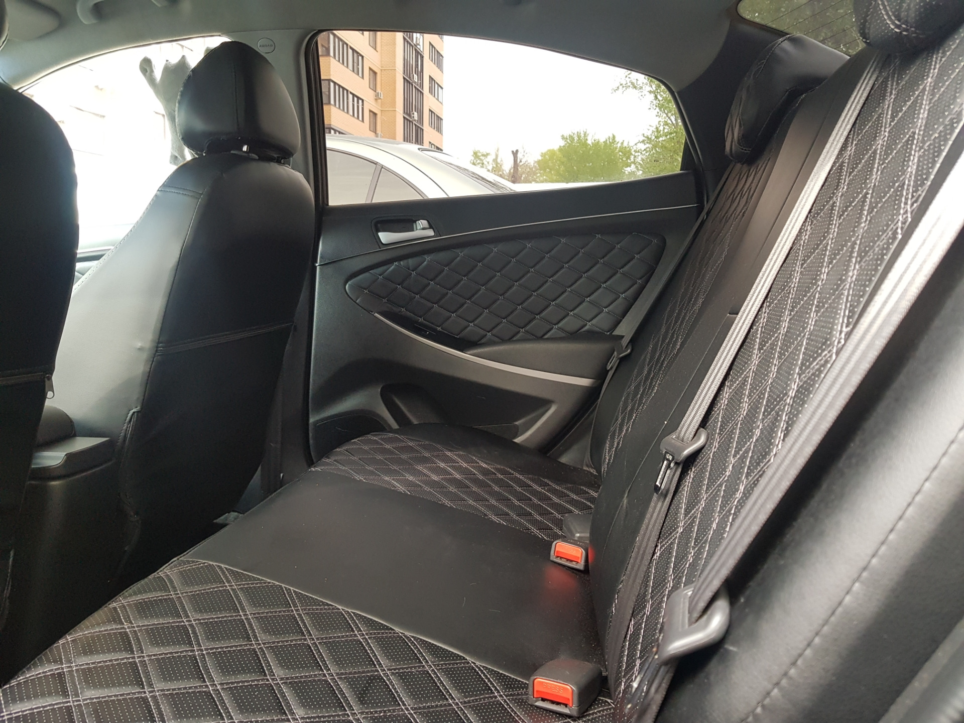 Вставки в дреные карты — Hyundai Solaris (1G), 1,6 л, 2014 года ...