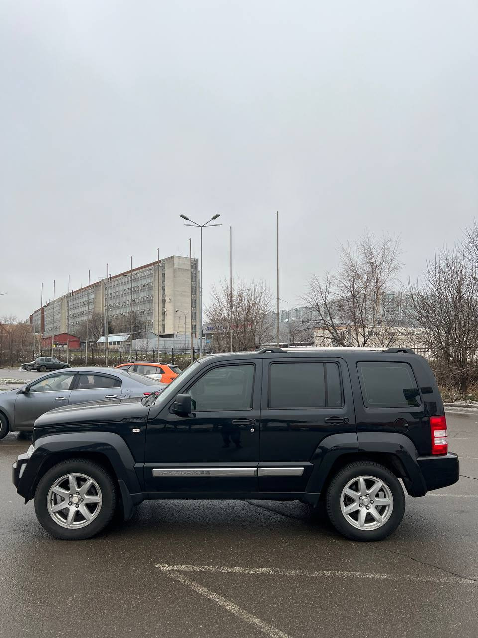 Фото в бортжурнале Jeep Cherokee (KK)