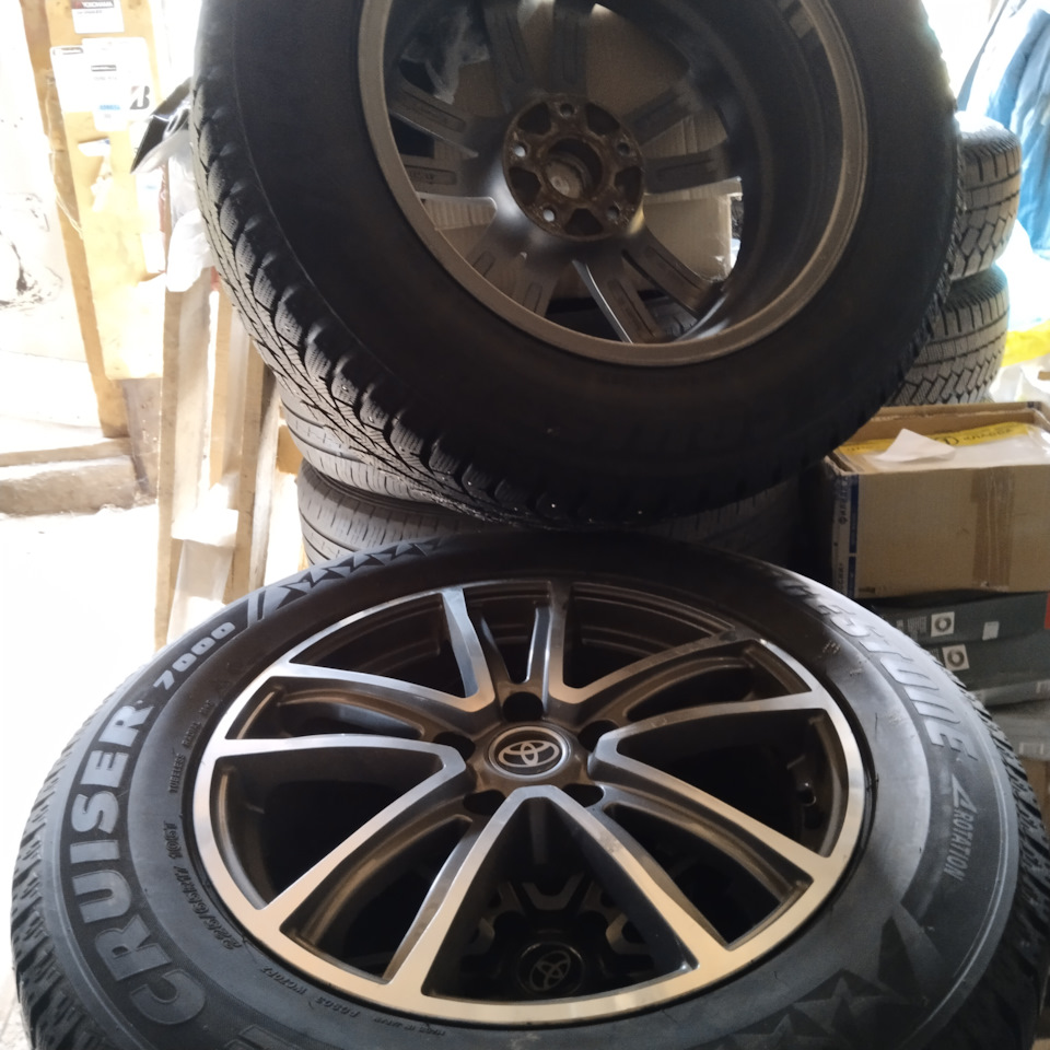 Шины зимние шипованные Bridgestone 225/65 R17, литые диски Enkei 7Jx17 ...