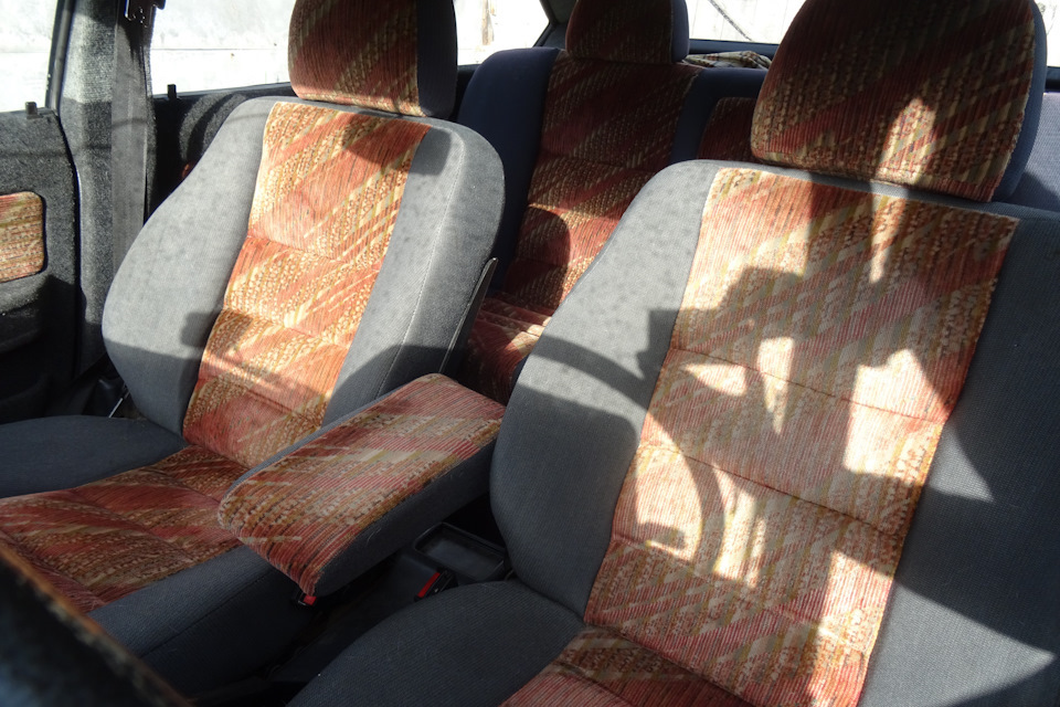 Салон Попугай — Москвич 2141