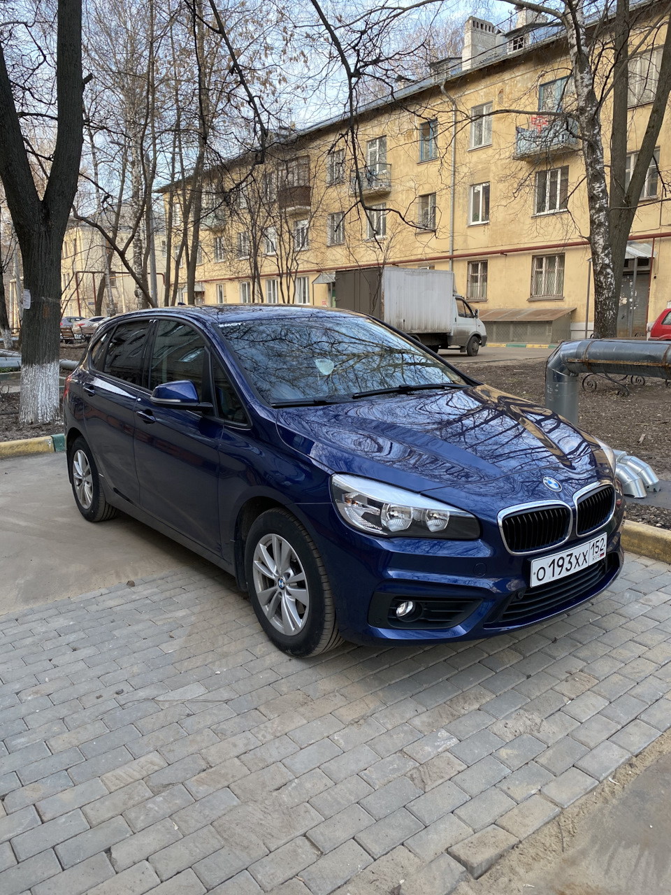 Спереди — BMW 2 series Active Tourer (F45)