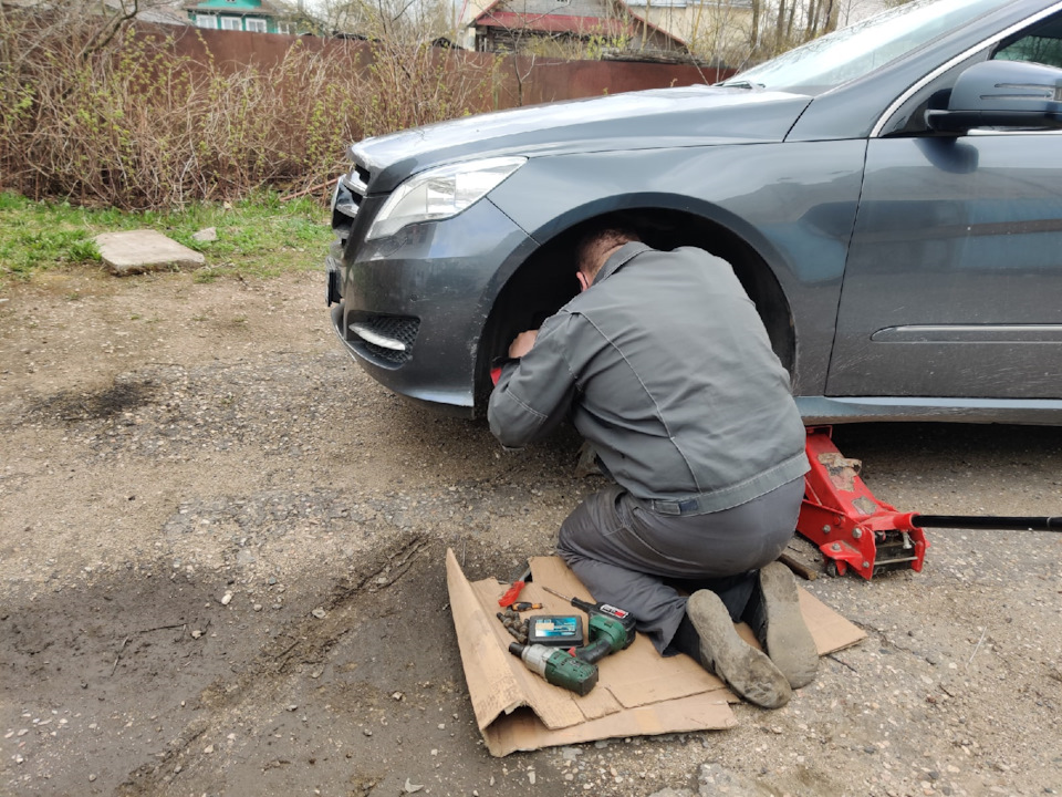 Фото в бортжурнале Mercedes-Benz R-Class (W251)