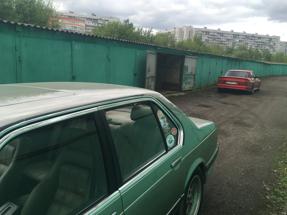 Фото в бортжурнале BMW 7 series (E23)