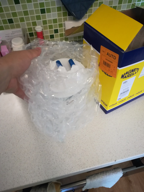 313011313046 Бензонасос электрический в сборе Рено Logan MAGNETI ...