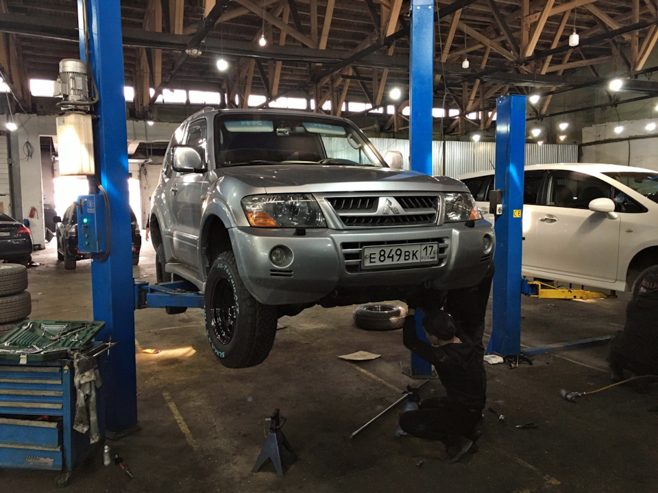 Замена шаровой опоры, пыльника ШРУСа и проблема с кислородником ...