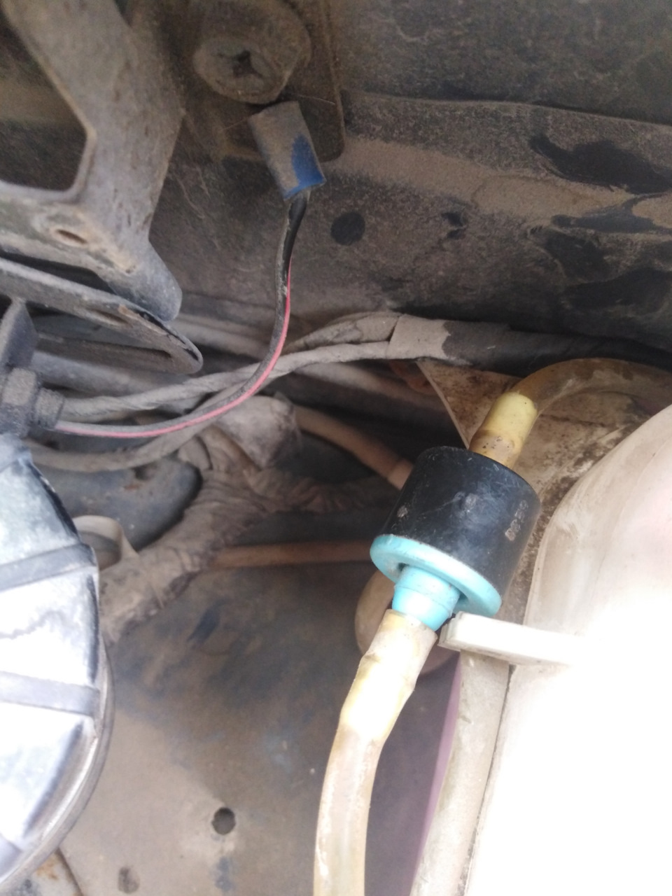 Омыватель заднего стекла. — Suzuki Grand Vitara (1G), 2,5 л, 2002 года ...