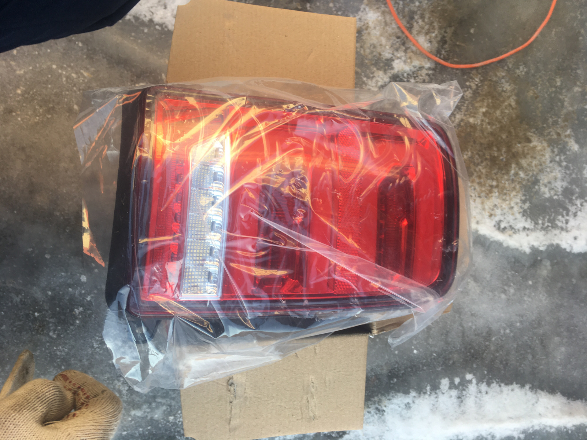 Поставил заднюю оптику как у рендж ровера 😂😂😂😂😂 — Lada 4x4 3D, 1,7 л ...