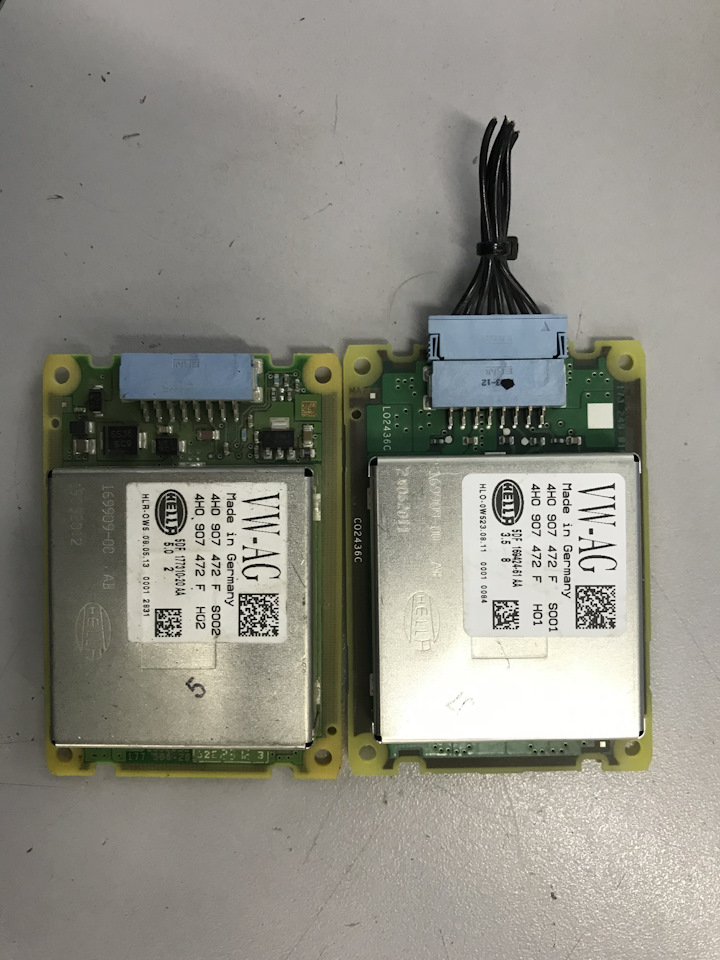 Блок управления LED фарами 4H0907472F на Volkswagen Golf Mk6 ...