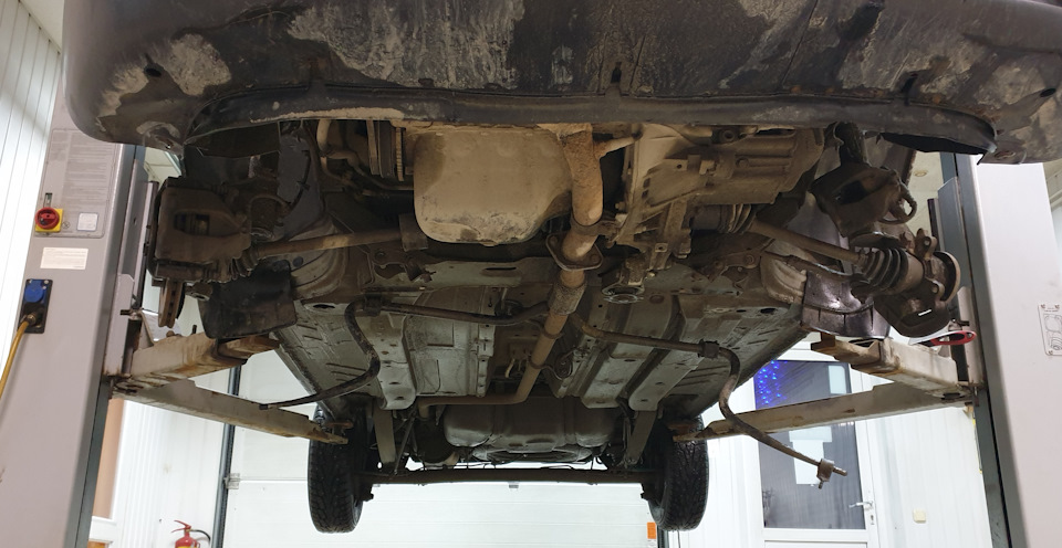 Спускало колесо — в чём причина? — Volkswagen Passat B2, 1,6 л, 1986 ...