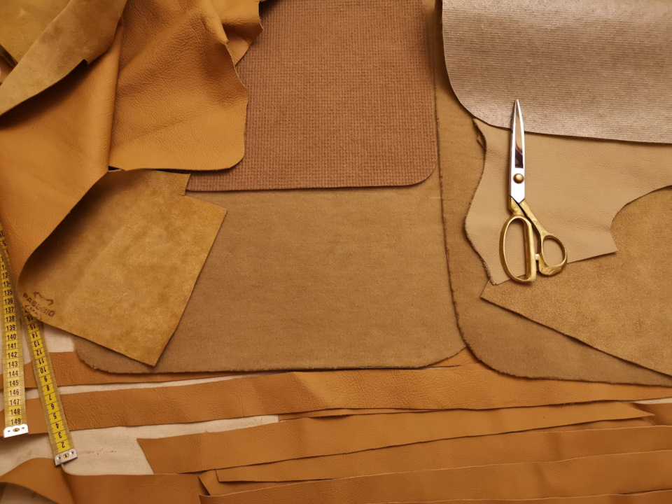 Установка стоек багажника на плоскую крышу. — Toyota E120, 1,5 л, 2005 ...