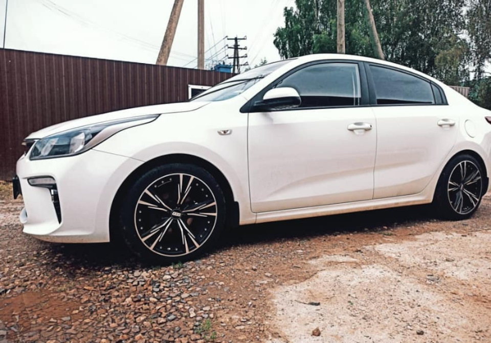 Шины летние 205/45 R17, литые диски Dws 7,5Jx17 ET42 4x100. Б/у | 35 ...
