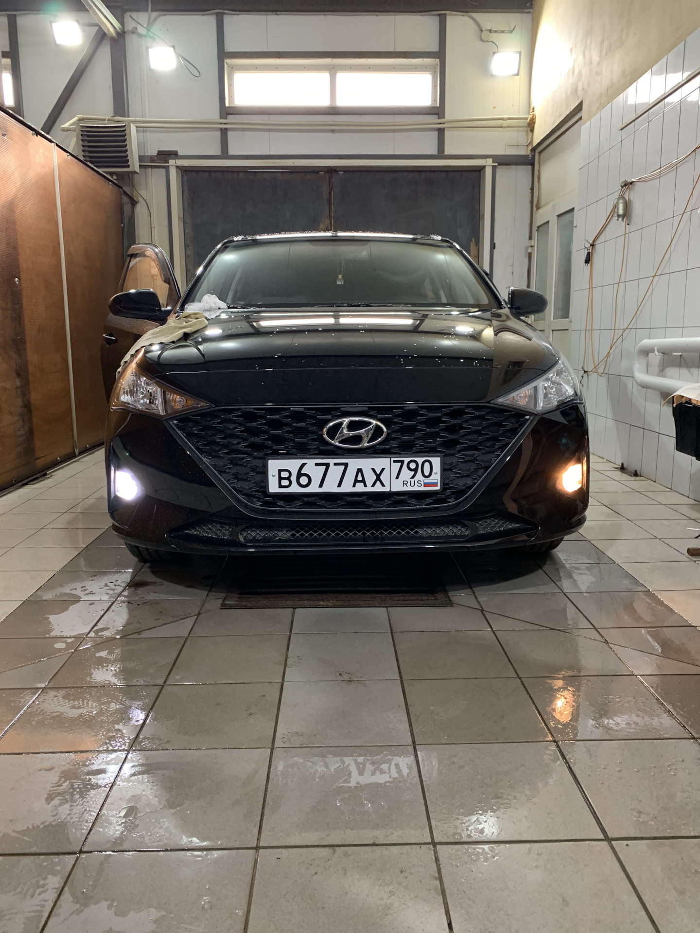 Замена ламп дхо на PHILIPS 11498ULWX2 — Hyundai Solaris (2G), 1,6 л ...