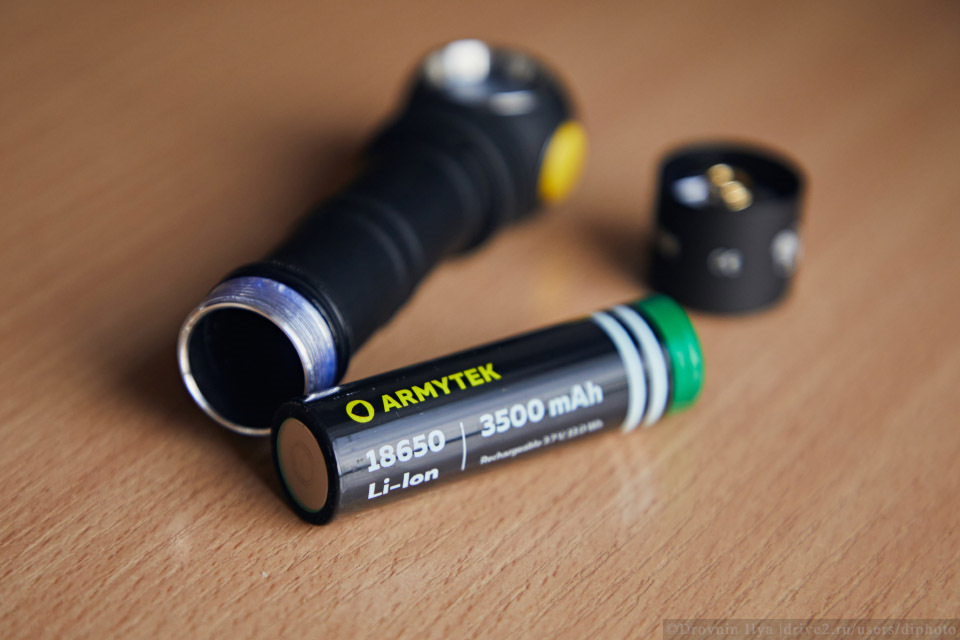 Armytek wizard c2 pro max