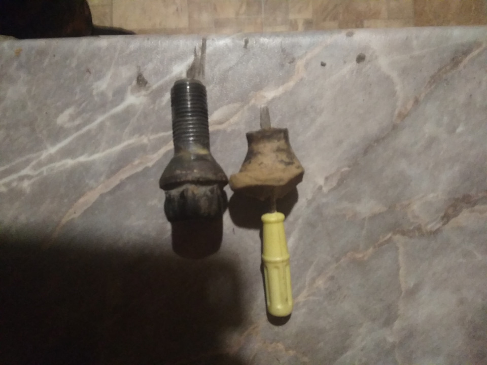 Резина диски — Москвич 2141, 1,5 л, 1994 года | колёсные диски | DRIVE2