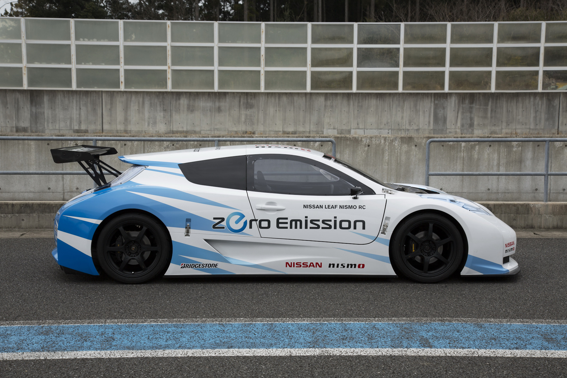 Гонщик, который никогда не увидит гонок: Nissan Leaf Nismo RC — DRIVE2