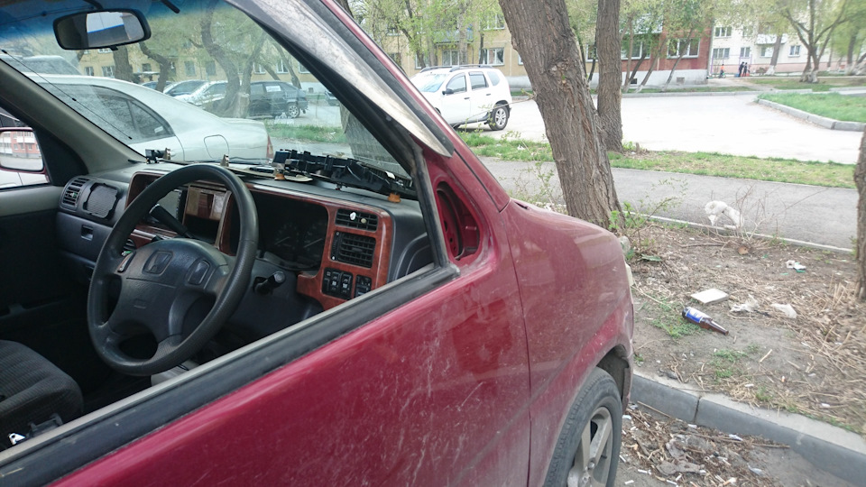 Фото в бортжурнале Honda Stepwgn (1G)