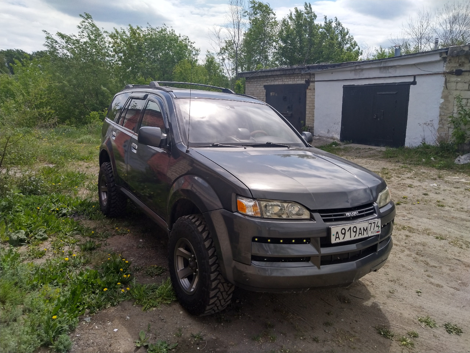 Isuzu Axiom тюнинг бездорожье