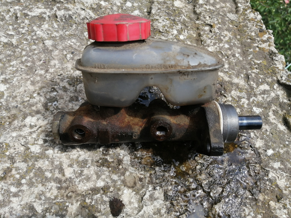 Замена ГТЦ — ИЖ 21251, 1,5 л, 1987 года | поломка | DRIVE2