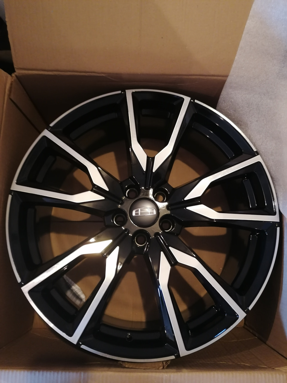 Зимние колеса — Geely Tugella, 2 л, 2023 года | колёсные диски | DRIVE2