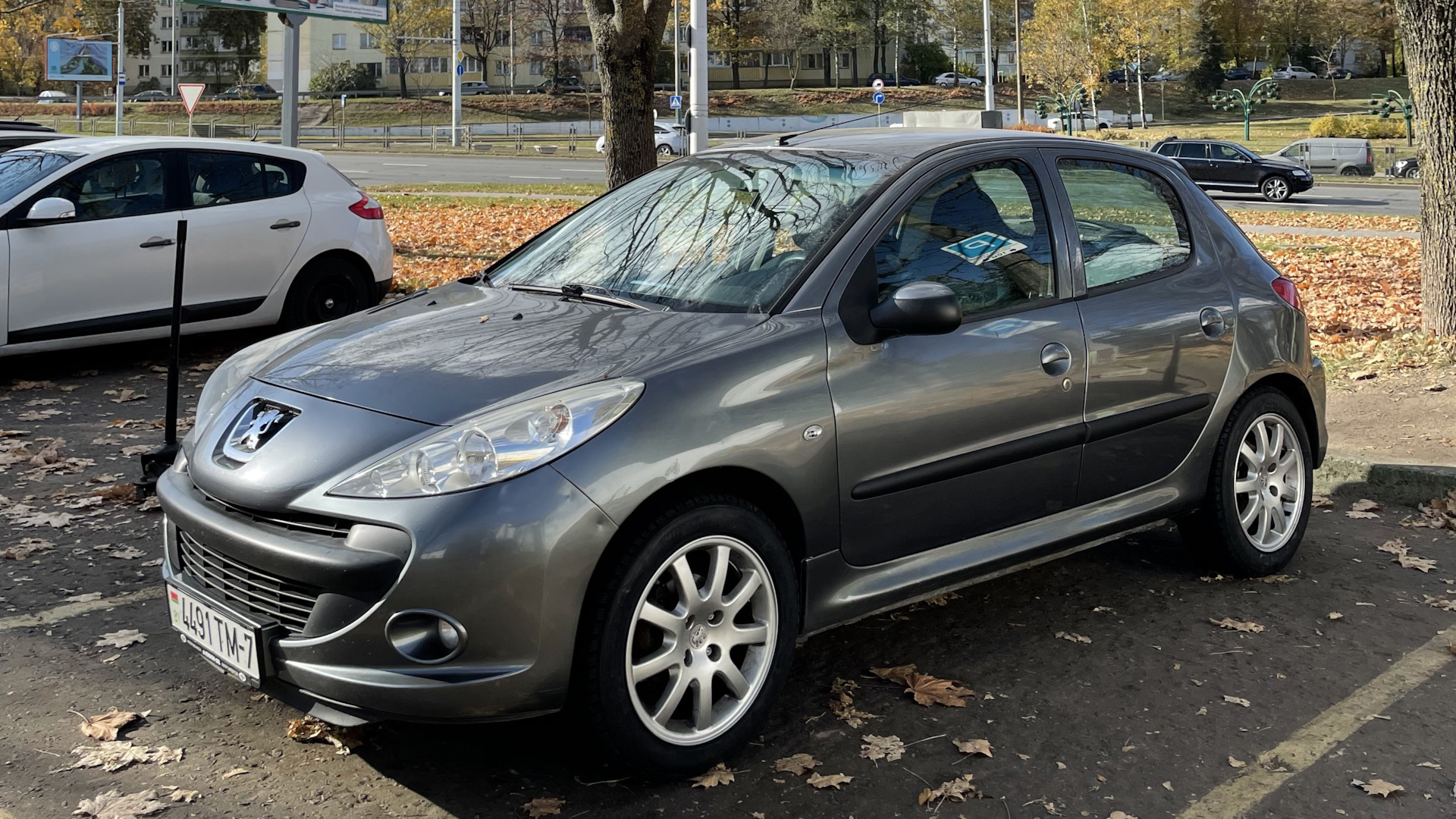 Peugeot 206+ 1.4 бензиновый 2010 | 1.4 на DRIVE2