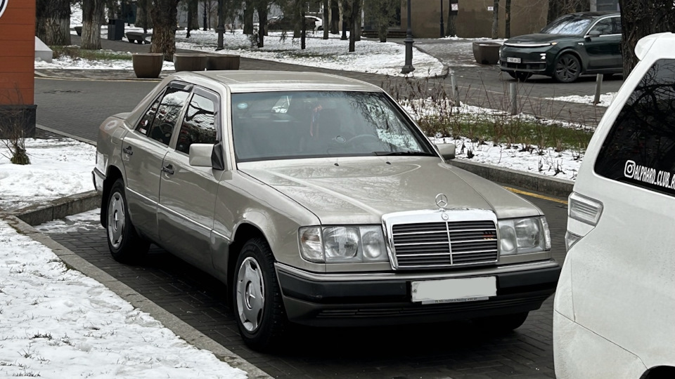Лампочки в подсветку АКПП — Mercedes-Benz E-class (W124), 2,6 л, 1991 ...