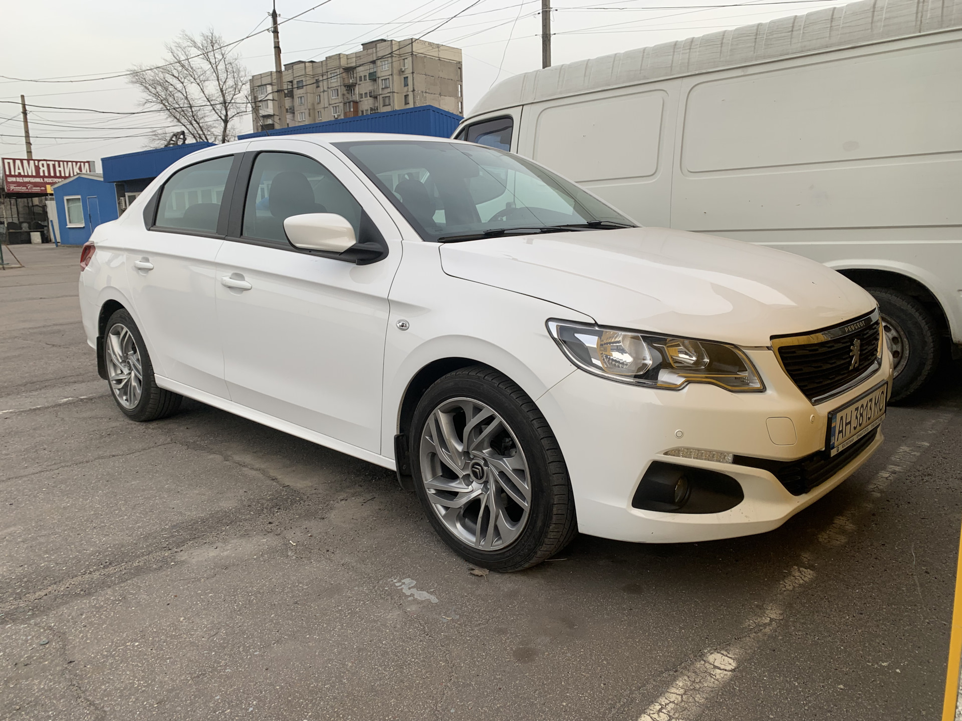 Диски R17 — Peugeot 301 (2012), 1,6 л, 2019 года | шины | DRIVE2