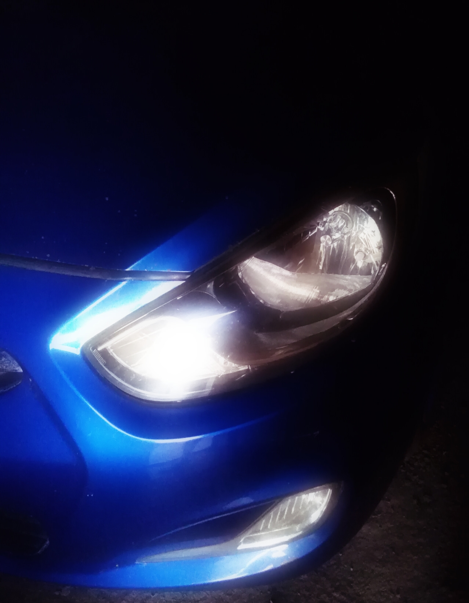 Замена предохранителя на освещение салона — Hyundai Solaris Hatchback ...