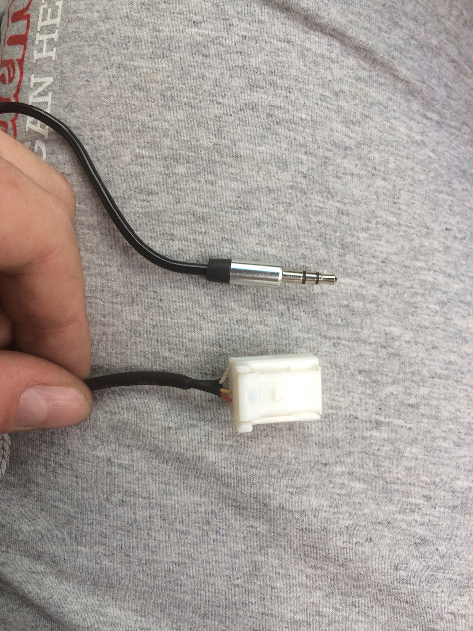 Активация штатного AUX — Toyota Prius (20), 1,5 л, 2008 года автозвук