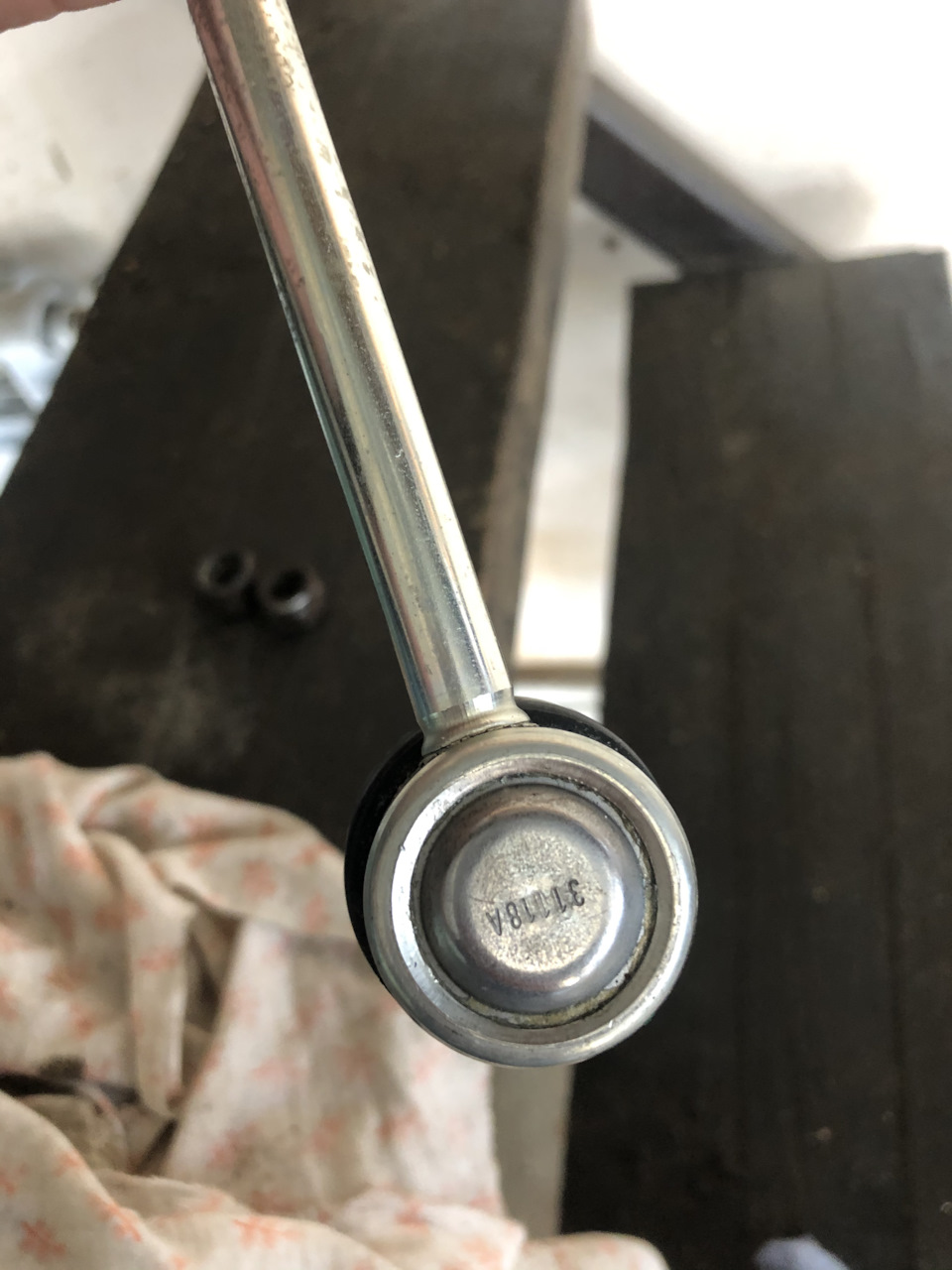 Задние ступичные подшипники, стойки стабилизатора, ТО и ещё чего-то там ...