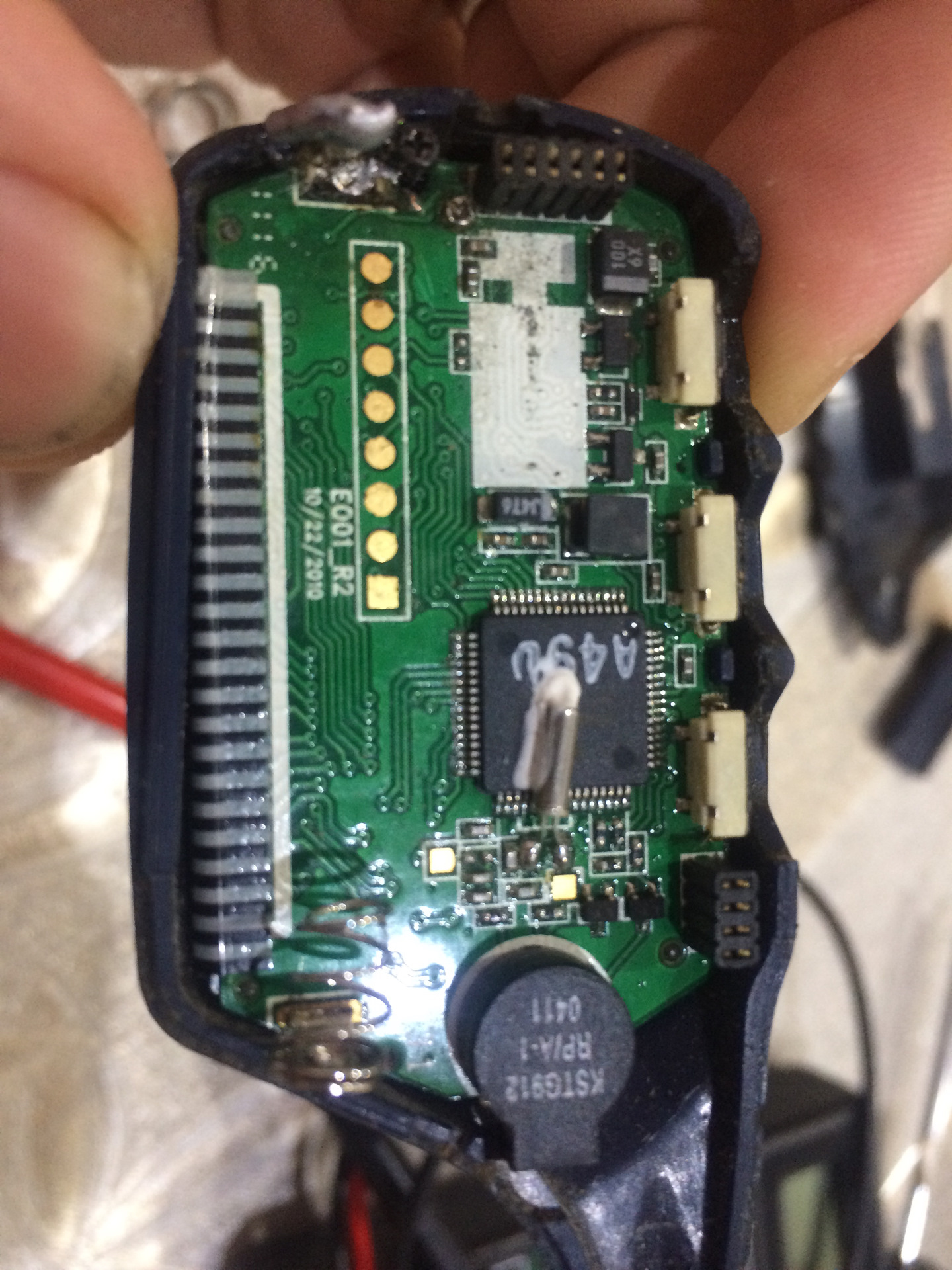 Красивая микросхема. Lga 771 материнки asus. Генератор сигналов средний icl8038 низкочастотный 10 гц-450 кгц. K53sd материнская плата схема. Плата пишет.