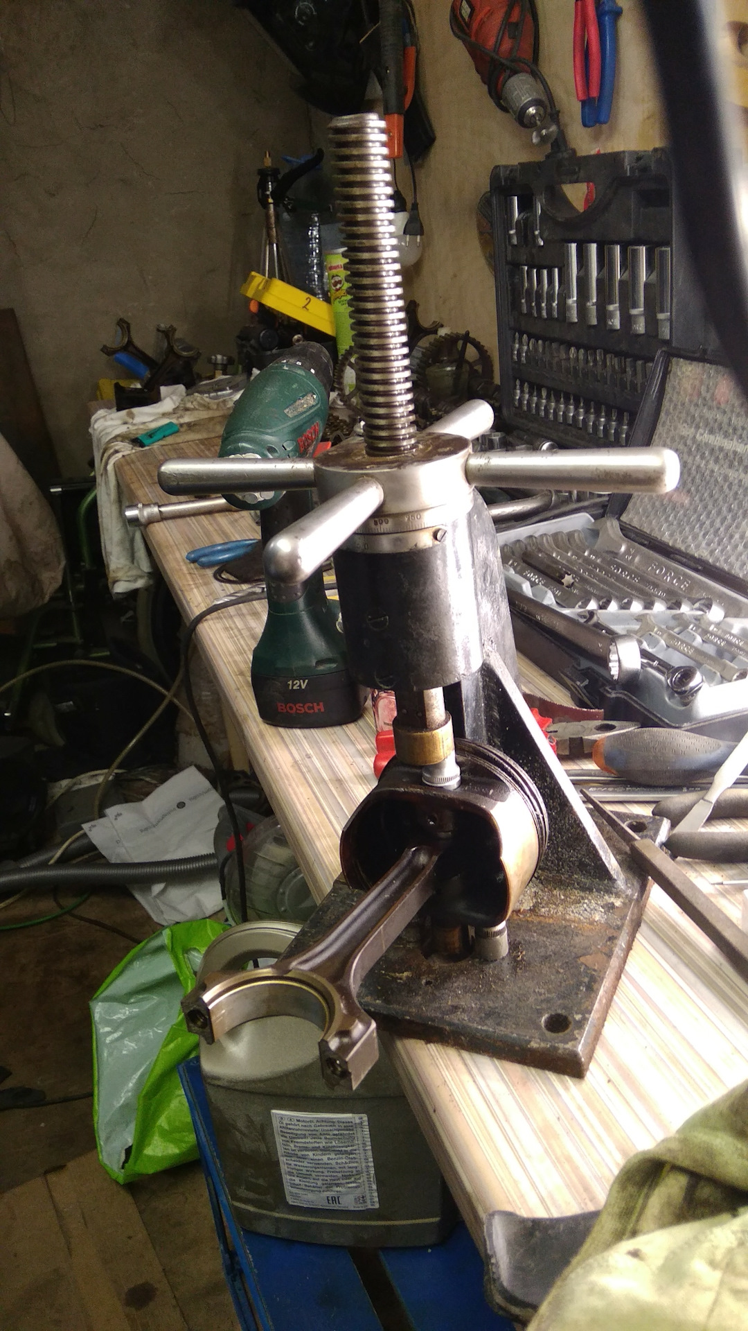 Замена поршней, бензофильтра, и удаление катализатора — Ford Focus ...