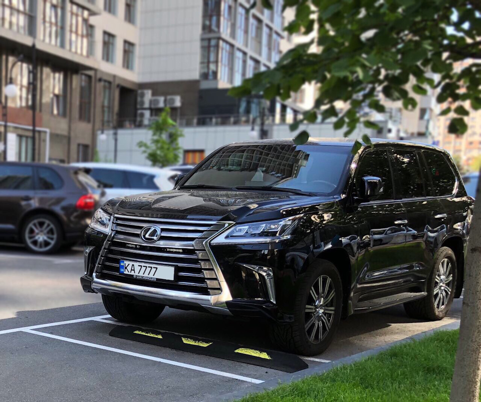 Lexus lx570 urj201