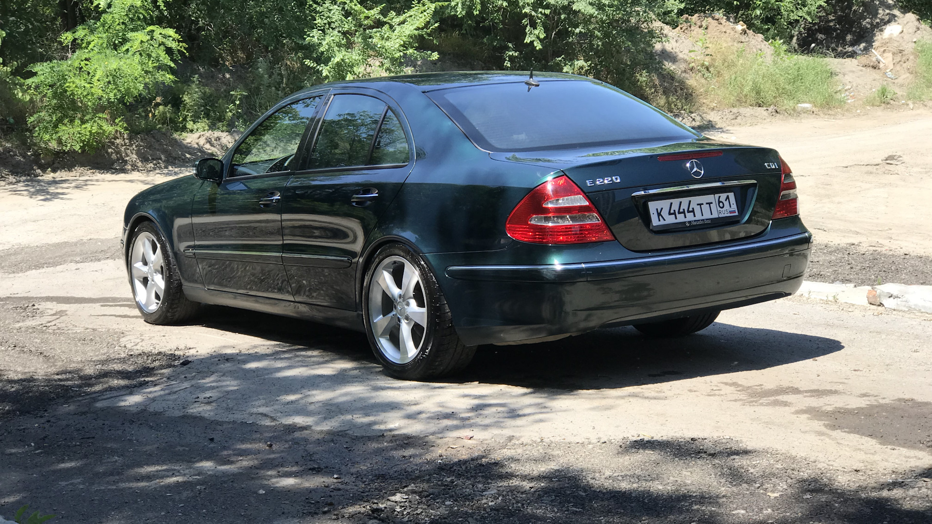 Продажа Mercedes-Benz E-class (W211) 2003 (дизель, АКПП) — с историей  обслуживания — DRIVE2.RU