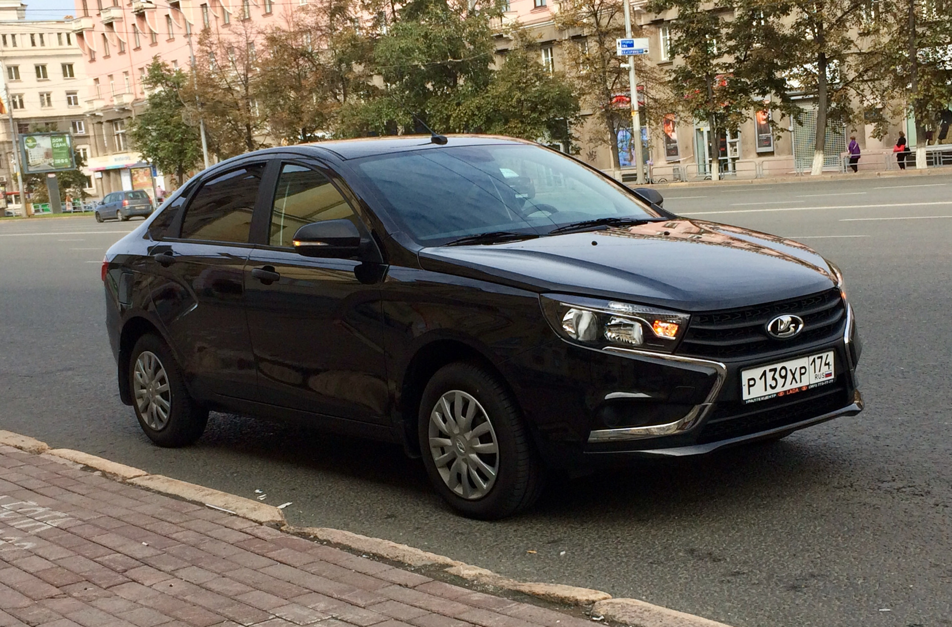 Lada Vesta Black