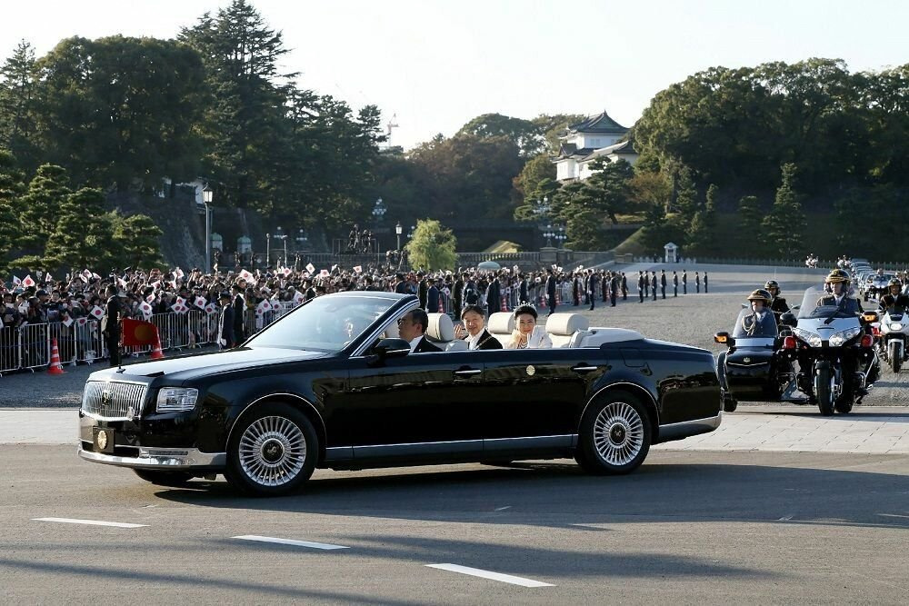 Toyota Century императора Японии