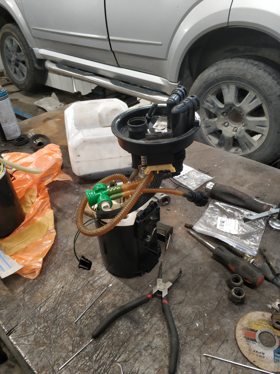 19. Продувка адсорбера + установка обратного клапана — Volvo S80 (2G ...