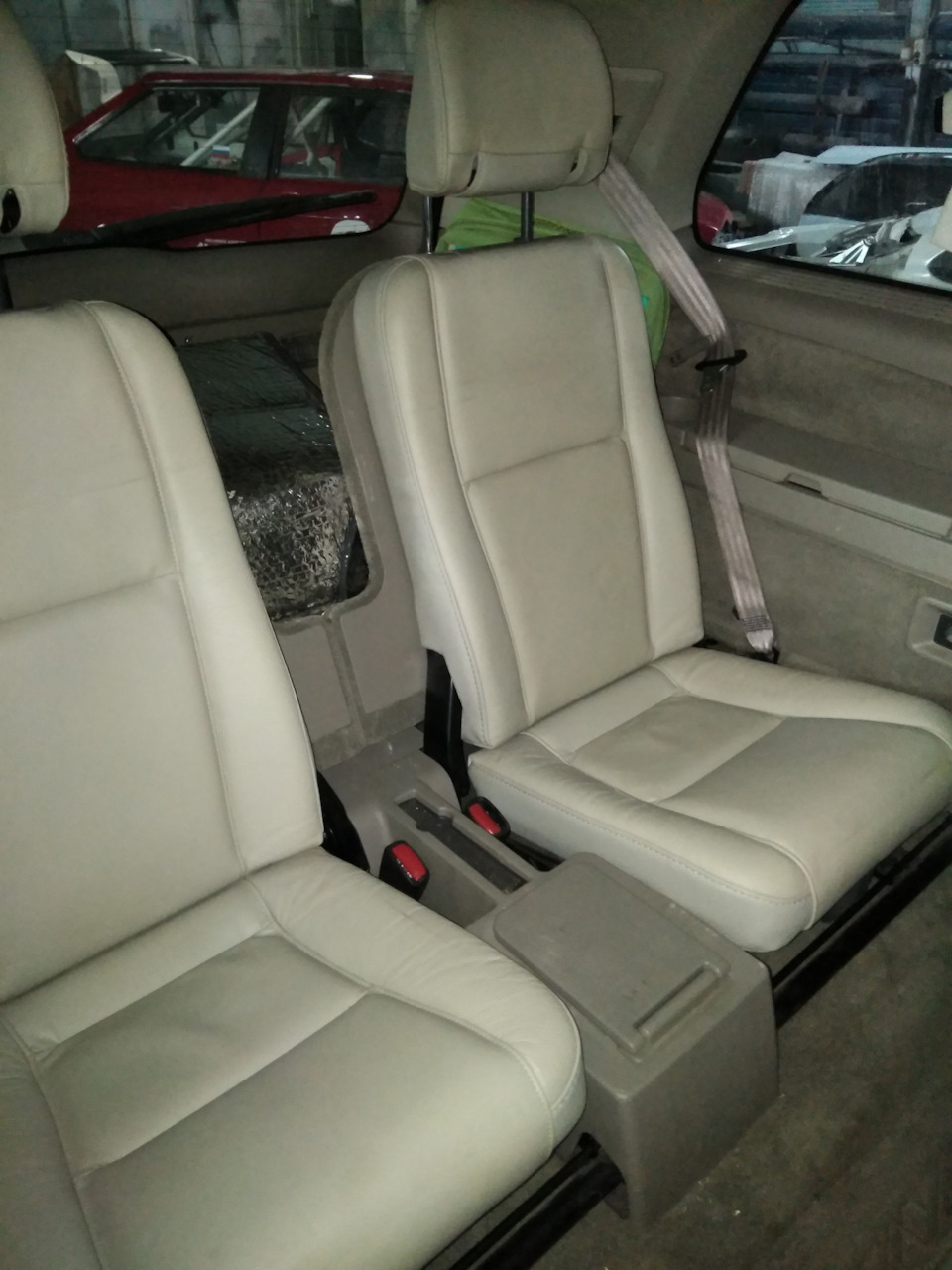 Как разобрать спинку 3 ряда? — Сообщество «XC90 Club» на DRIVE2