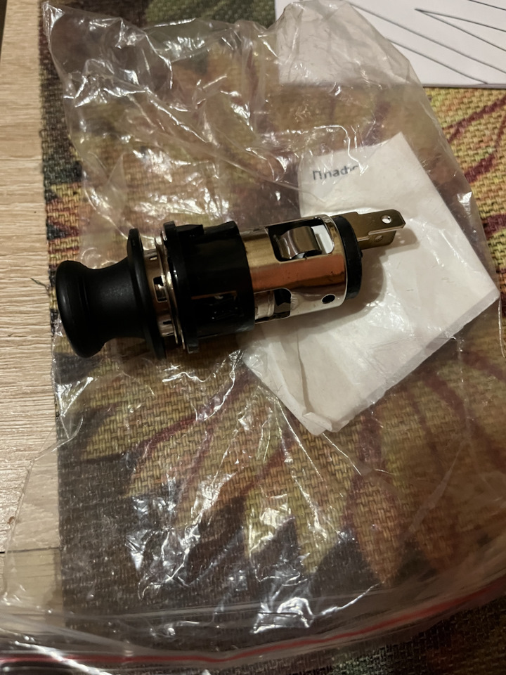 Прикуриватель с гнездом киа рио 3 на KIA Rio (3G). Б/у | 300 ₽ в городе ...