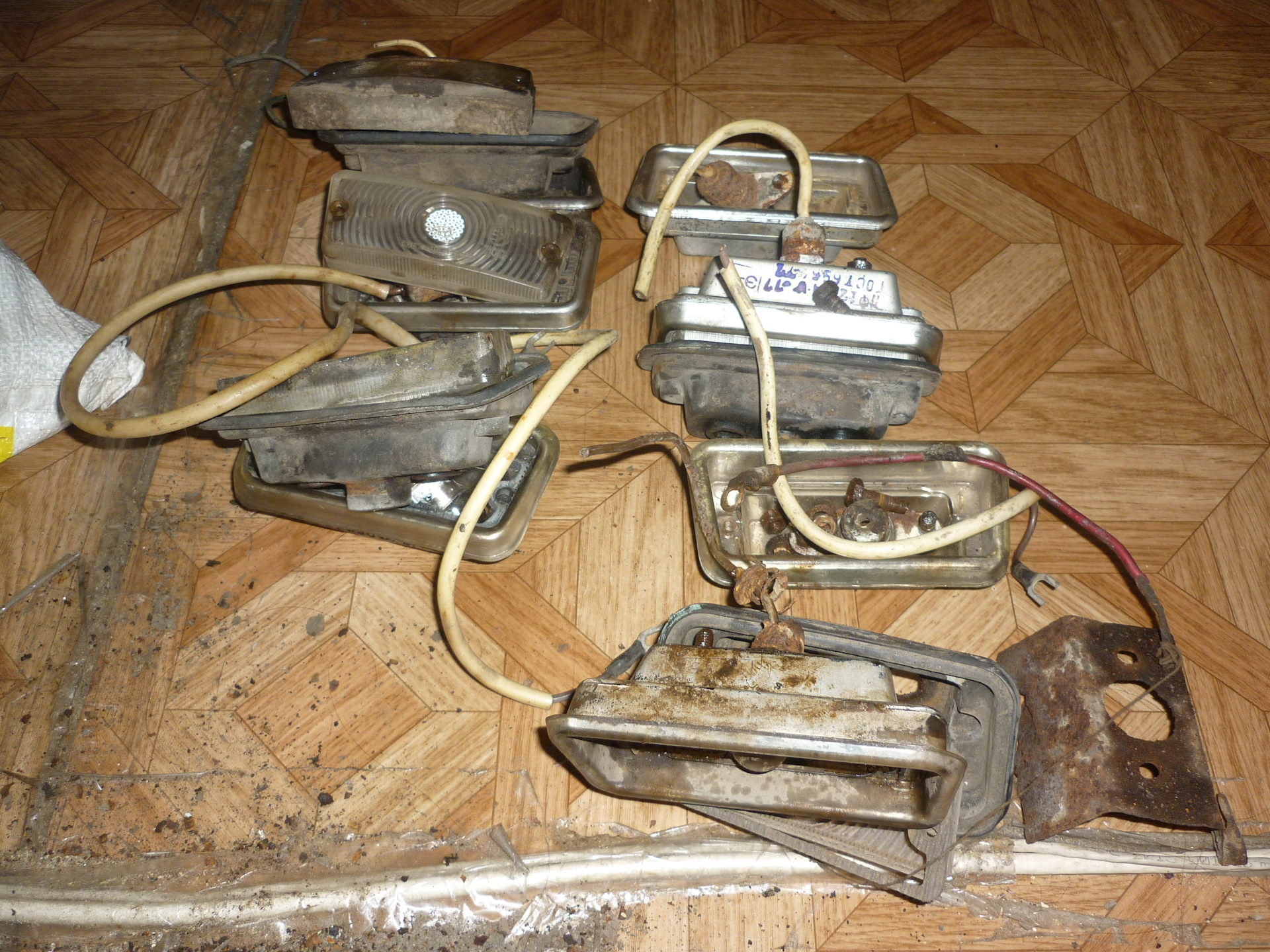 Зачем в крышке трамблера отверстия - 96 фото