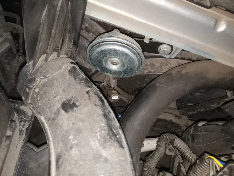 Штатный велосипедный звонок — Lada Vesta SW Cross (1G)