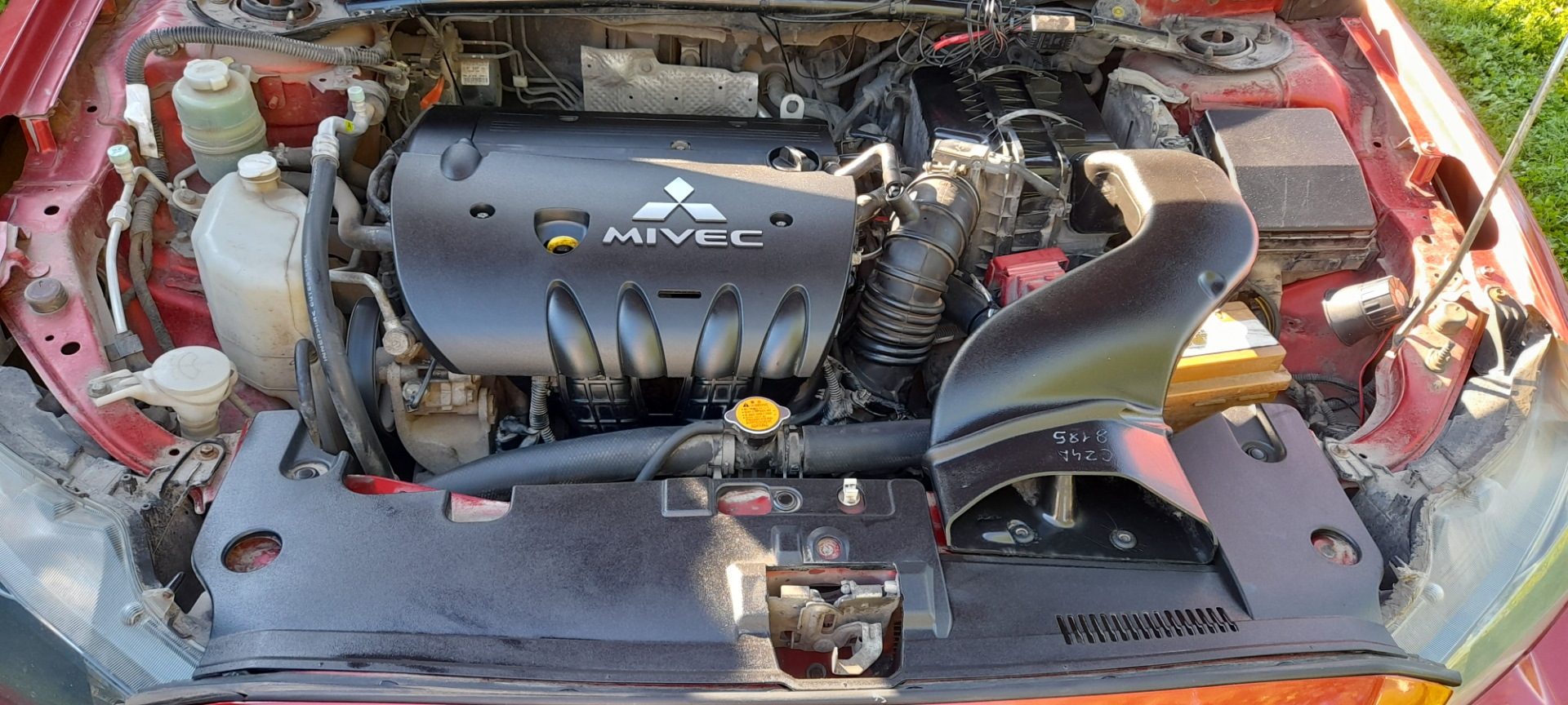 Замена прокладок впускного коллектора — Mitsubishi Lancer X, 2,4 л ...