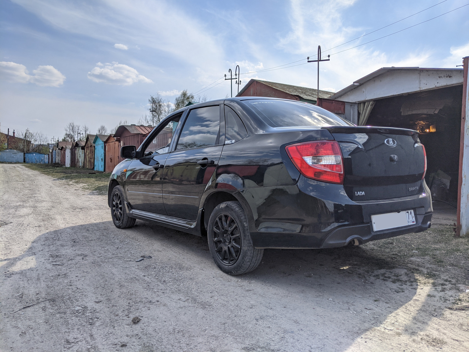Обвес Гранта Спорт. Часть 3. Пороги и спойлер — Lada Гранта, 1,6 л ...
