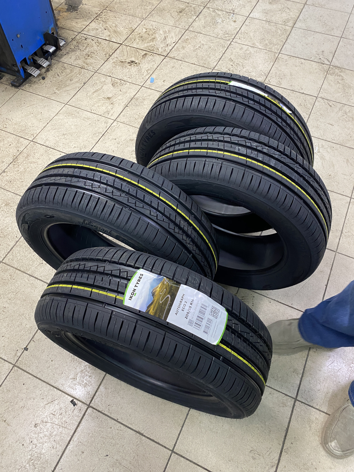 Ikon tyres autograph eco 3 92h