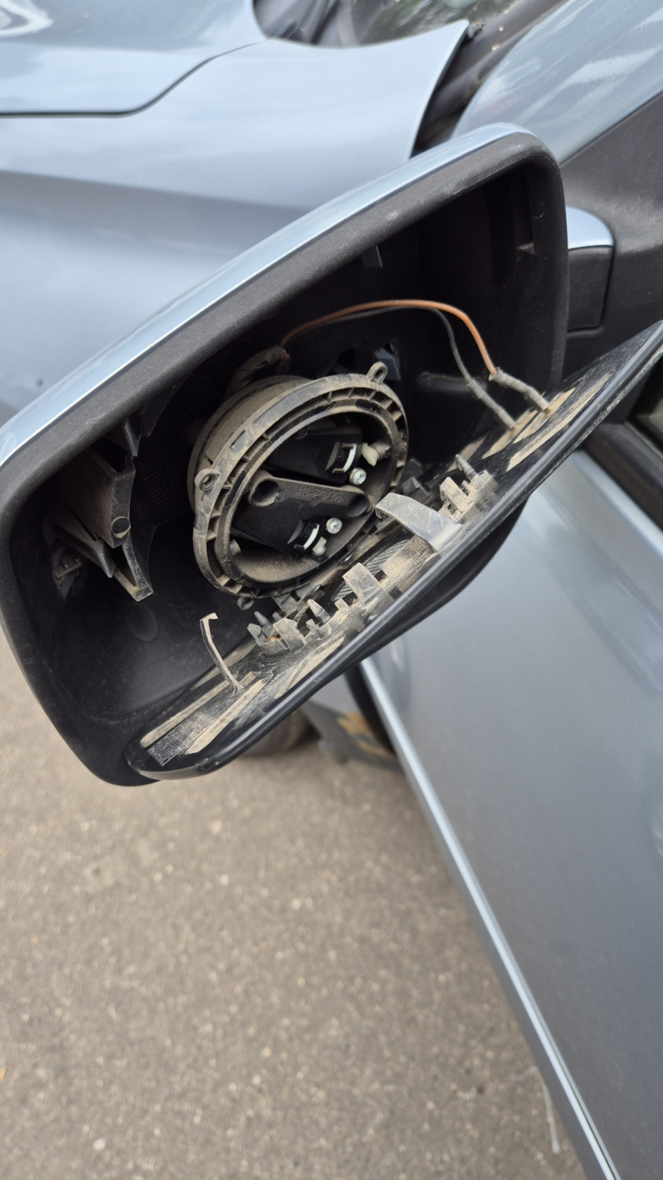 Тонкой отвёрткой отогнулись легко — Datsun mi-Do