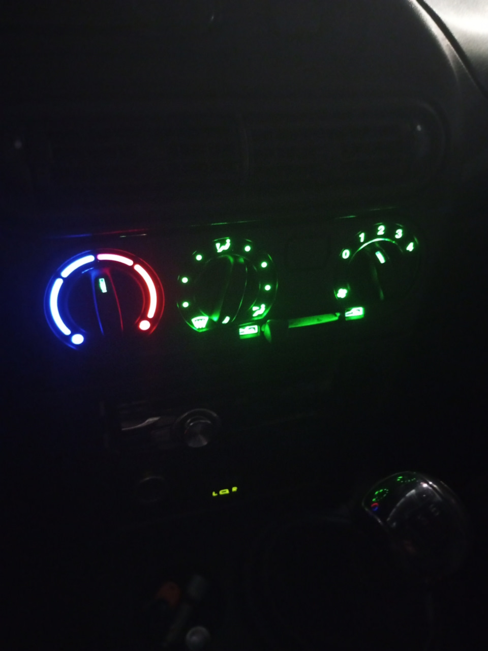 Подсветка крутилок печки. — Chevrolet Niva GLX, 1,7 л, 2011 года ...