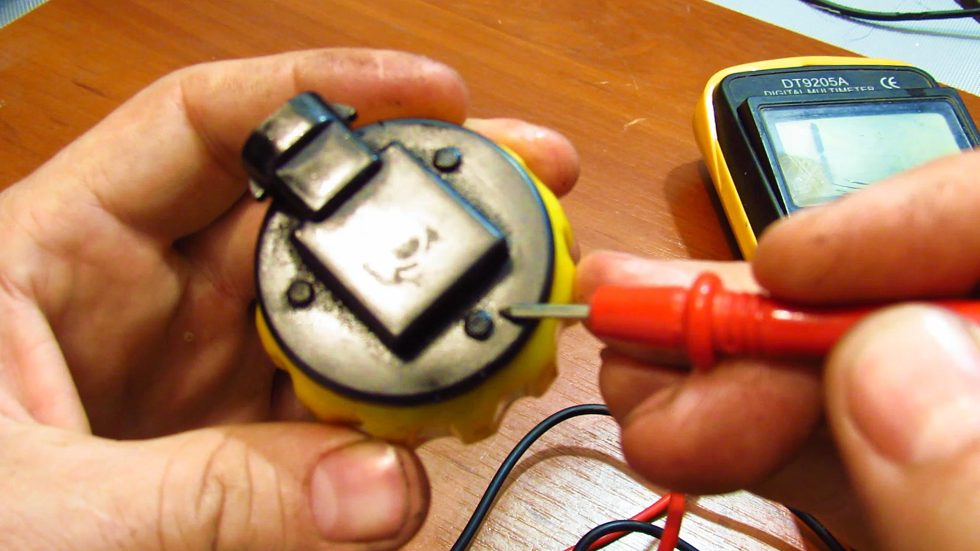 как проверить датчик тормозной жидкости