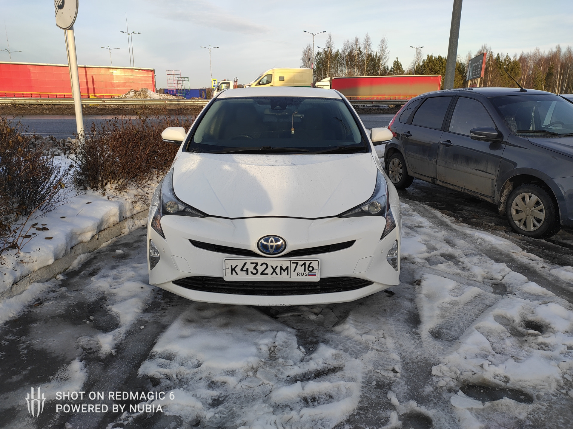 Продажа — Toyota Prius (50), 1,8 л, 2016 года | продажа машины | DRIVE2