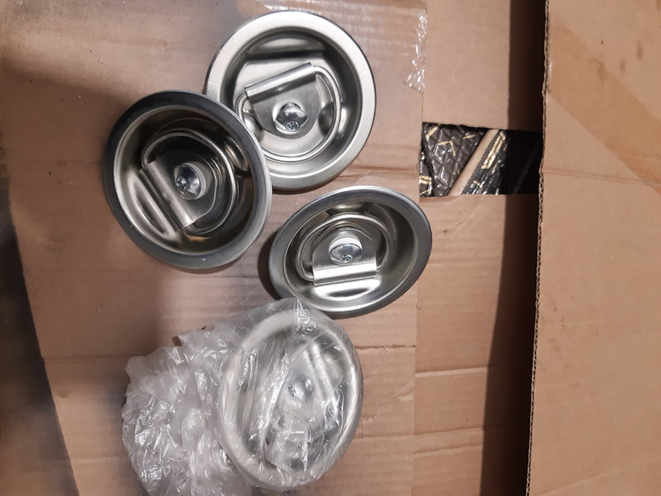 Установка кнопок памяти, крутилки подогрева/озлаждения, нашел руль ...