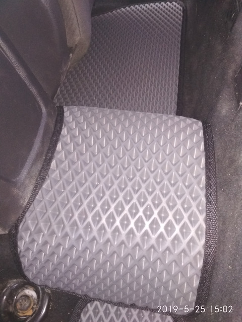 Коврики EVA-не радуют — Ford Focus Sedan III, 2 л, 2012 года ...